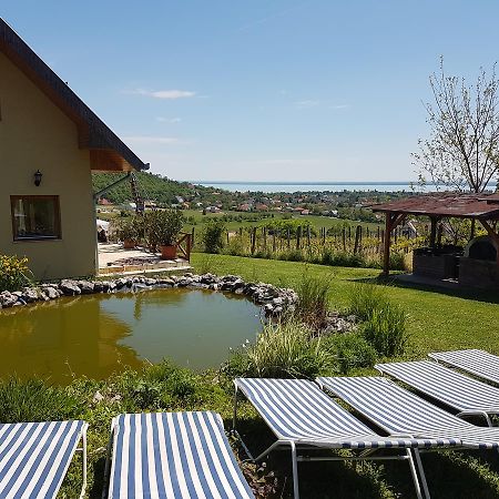 Kincses Vendeghaz Hotel Balatongyörök Esterno foto