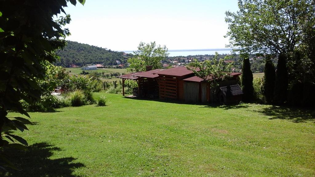 Kincses Vendeghaz Hotel Balatongyörök Esterno foto
