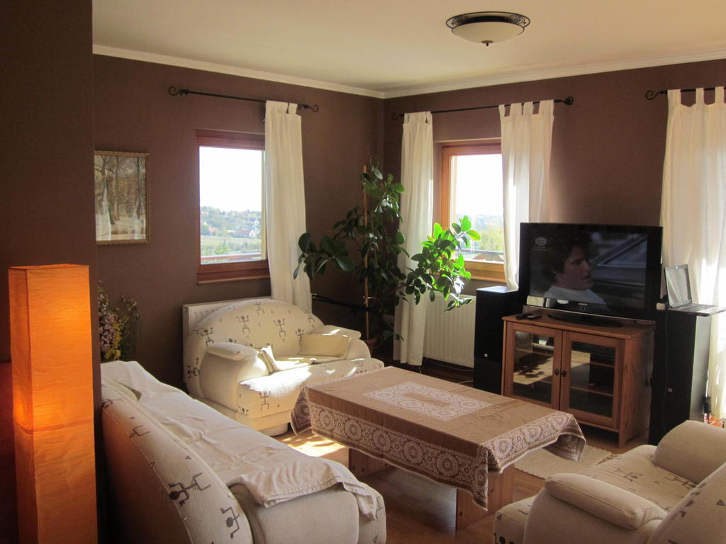 Kincses Vendeghaz Hotel Balatongyörök Esterno foto